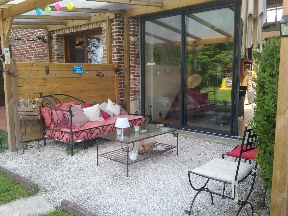 Chambres D Hotes ,Hotel ,Secret D'Une Nuit A Vicq Pres De Onnaing,Avec Piscine Exterior foto