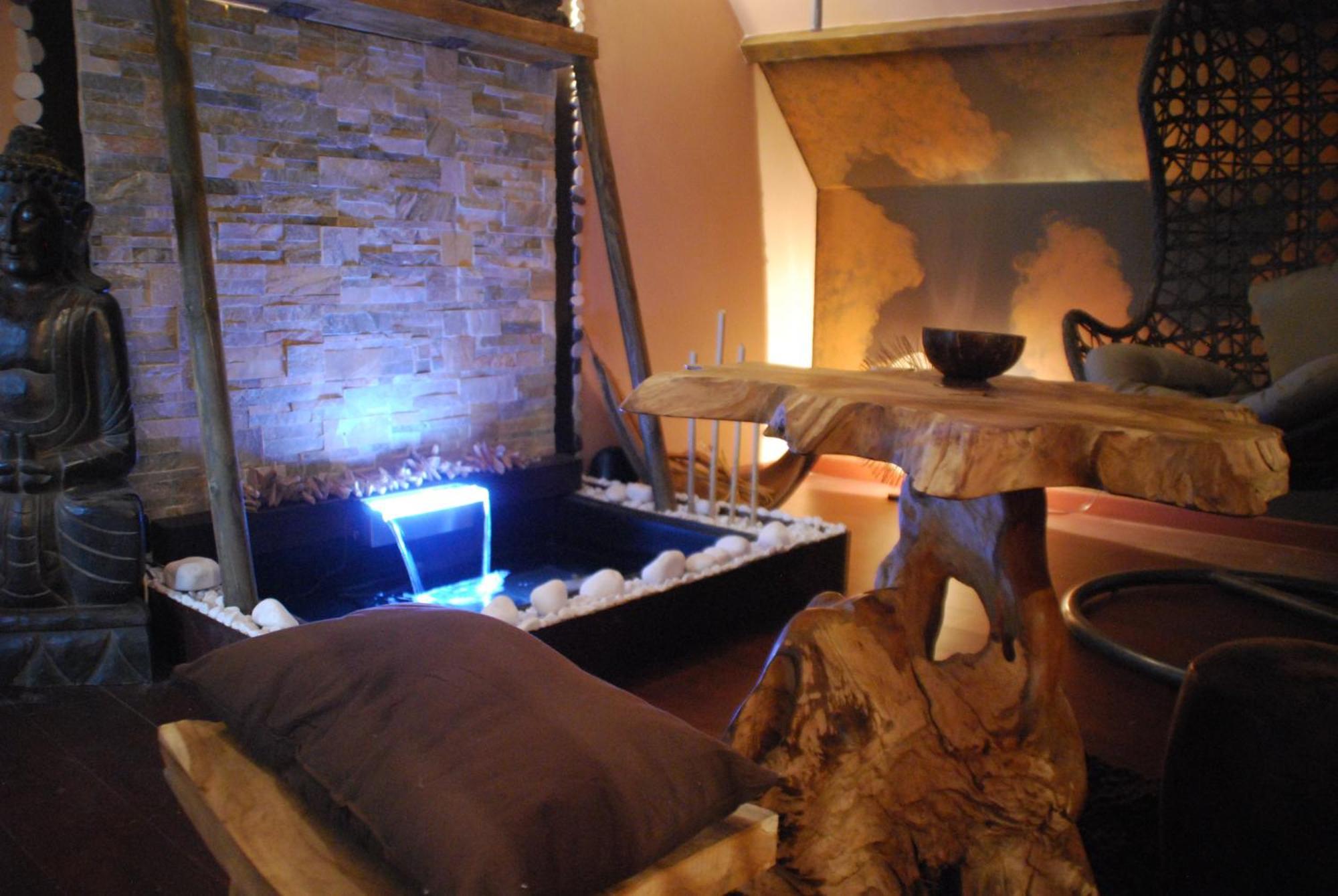 Chambres D Hotes ,Hotel ,Secret D'Une Nuit A Vicq Pres De Onnaing,Avec Piscine Habitación foto